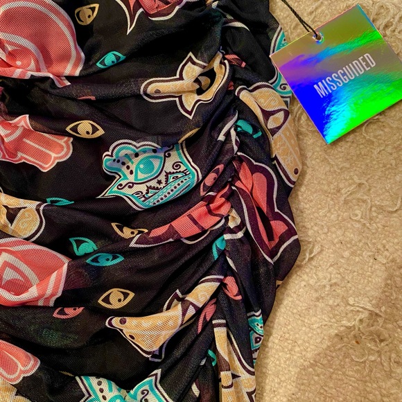 Misguided Mesh Ruched Mini Skirt - Picture 2 of 4